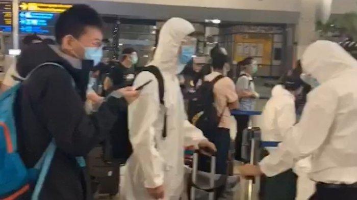 Video Tenaga Medis Asal China Tiba di Bandara Soetta.