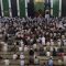 Ribuan umat muslim salat Id di Masjid Al- Munawar, Ternate, Minggu, 24 Mei 2020. (Foto :tvOne/ Ifan Gusti)