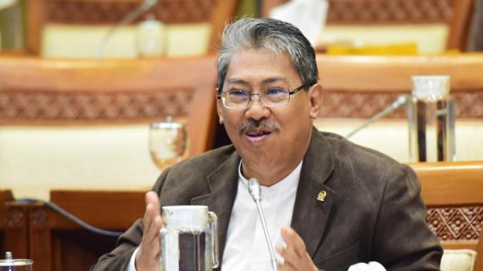 BBM Tak Kunjung Turun, PKS: Rakyat Tengah Mensubsidi Operasional Pertamina