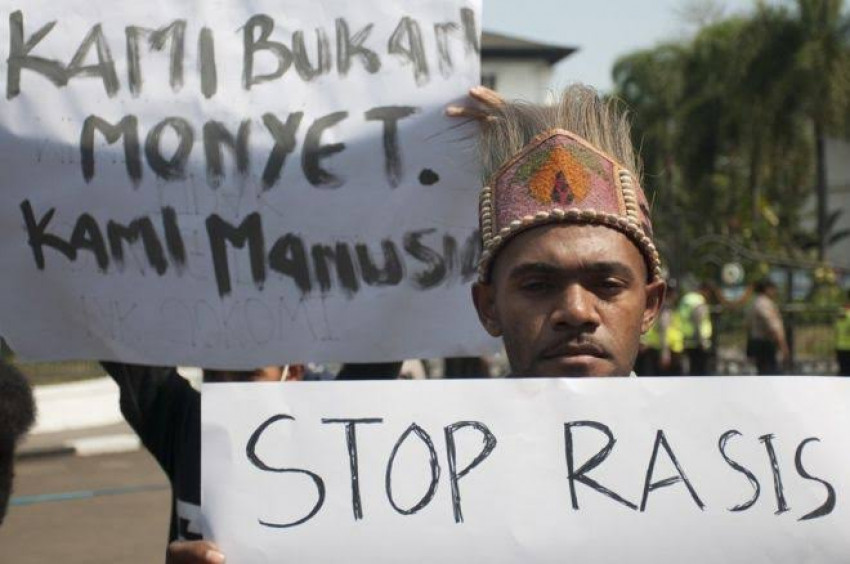 Poster aksi massa Papua saat menentang rasisme (Sumber foto : Istimewa)