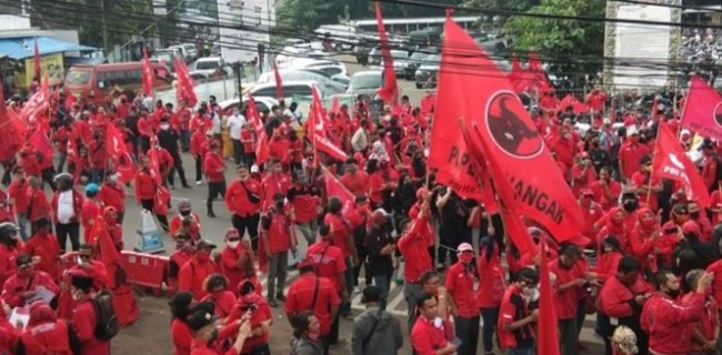 Diperintah Megawati, Giliran PDIP Bekasi Seret Kasus Pembakaran Bendera Ke Polisi