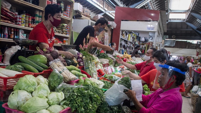 Pemprov DKI Ingatkan Pedagang Pasar: Kalau Tidak Mau Tes Corona, Tak Boleh Dagang