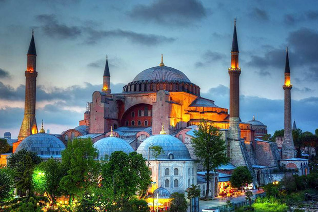 Hagia Sophia Adalah Masjid Wakaf Yang di Alih Fungsi Secara Ilegal