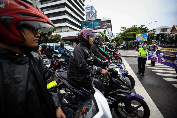 Surabaya Kembali Operasikan E-tilang Soroti Pelanggar Lalu Lintas dan Pengendara Tak Bermasker