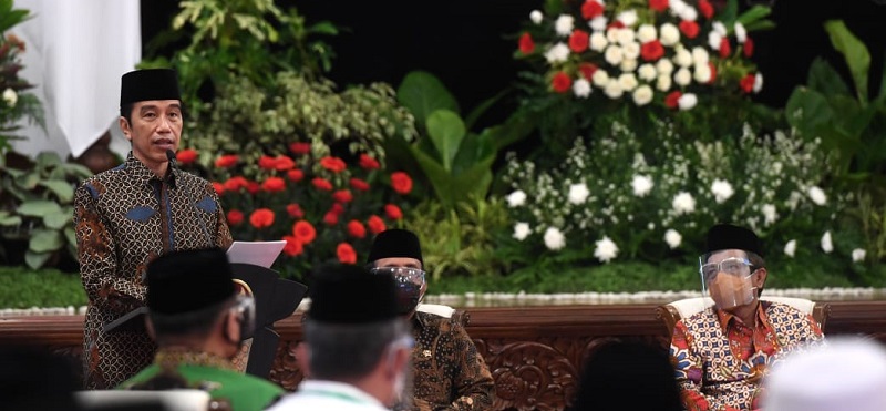 Satu Tahun Penanganan Covid-19, Sudah Saatnya Jokowi Rombak Kabinetnya