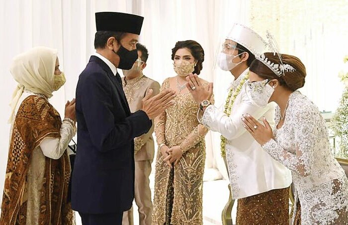 Jokowi Hadiri Pernikahan Atta-Aurel, Pengacara Habib Rizieq: Masih Adakah Keadilan?