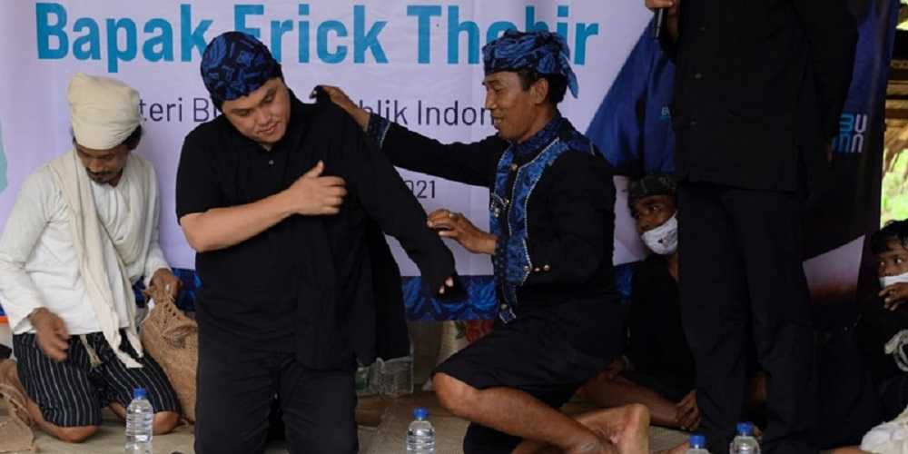 Pertama Kali, Menteri Erick Thohir Dianugerahi Gelar Dulur Baduy