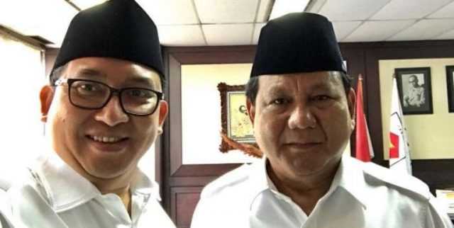 Kalau Fadli Zon Gak Bernyali Lawan Prabowo karena Ditegur Gegara Sindir Jokowi, Berarti Gak Pantes jadi Anggota DPR