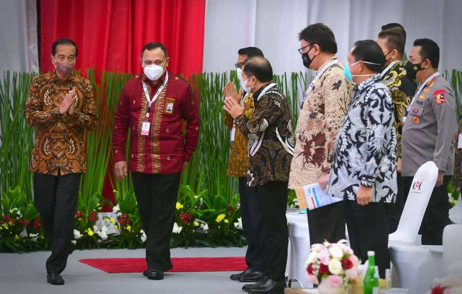 Dukung PT 0%, Ketua KPK Disebut jadi Oposisi Jokowi, Rocky: Bak Petir di Siang Bolong