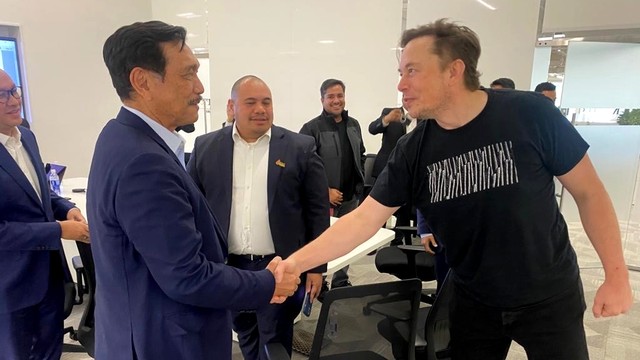 Elon Musk saat bertemu rombongan Menko Marves Luhut Pandjaitan