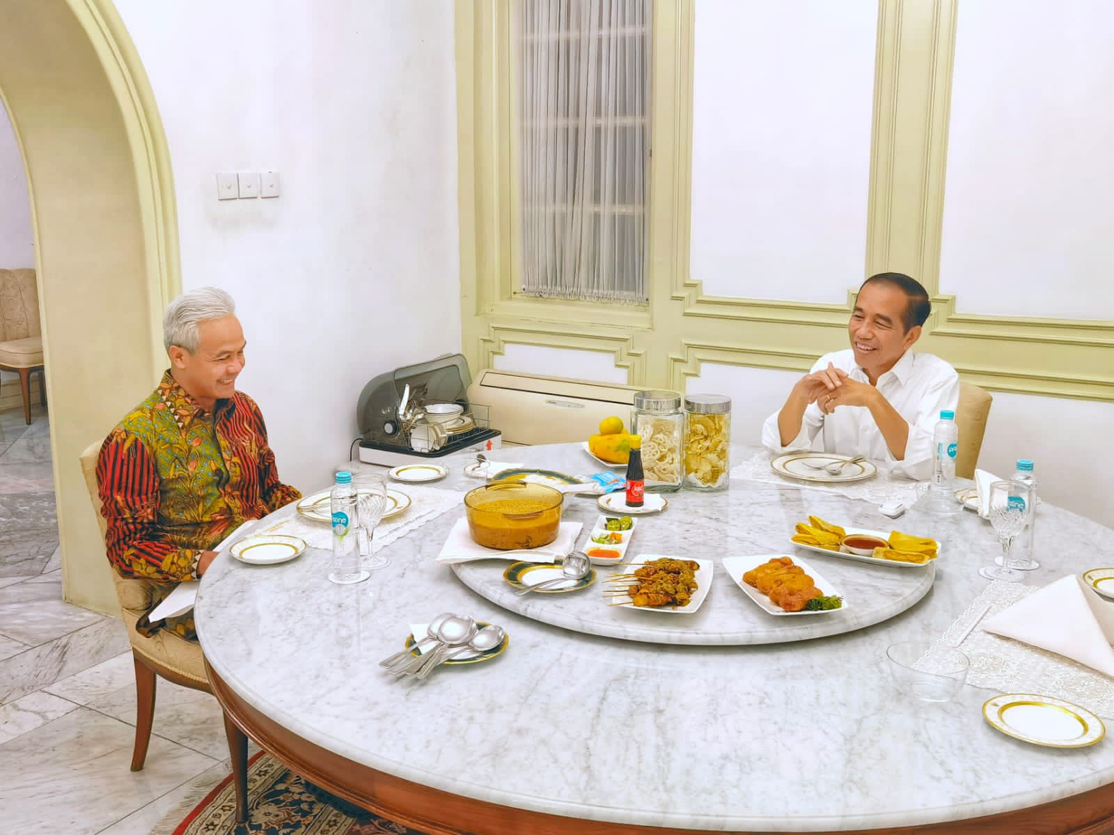 Presiden Jokowi Undang Rapat Ganjar Pranowo di Istana