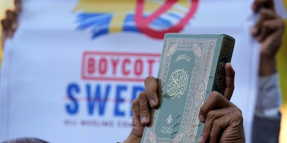 Kuwait Cetak 100 Ribu Al Quran dalam Bahasa Swedia