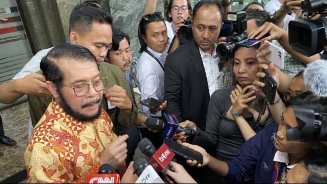 Pelapor Desak MKMK Pecat Ketua MK Anwar Usman Buntut Putusan Batas Usia Capres-Cawapres